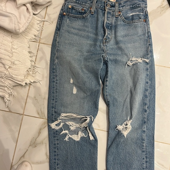 Levi’s wedgie straight Jean - Picture 2 of 3